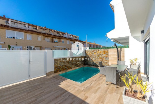 Nieuwbouw Woningen - Chalet -
San Pedro del Pinatar - Polideportivo