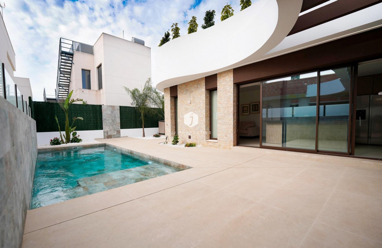 Obra nueva - Chalet -
Almoradí - Las Heredades