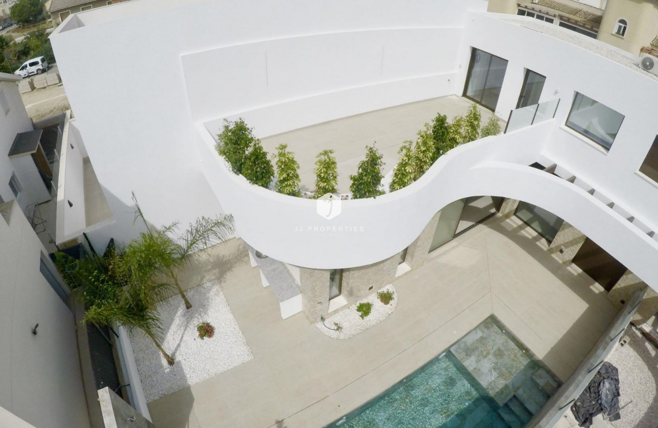 Obra nueva - Chalet -
Almoradí - Las Heredades