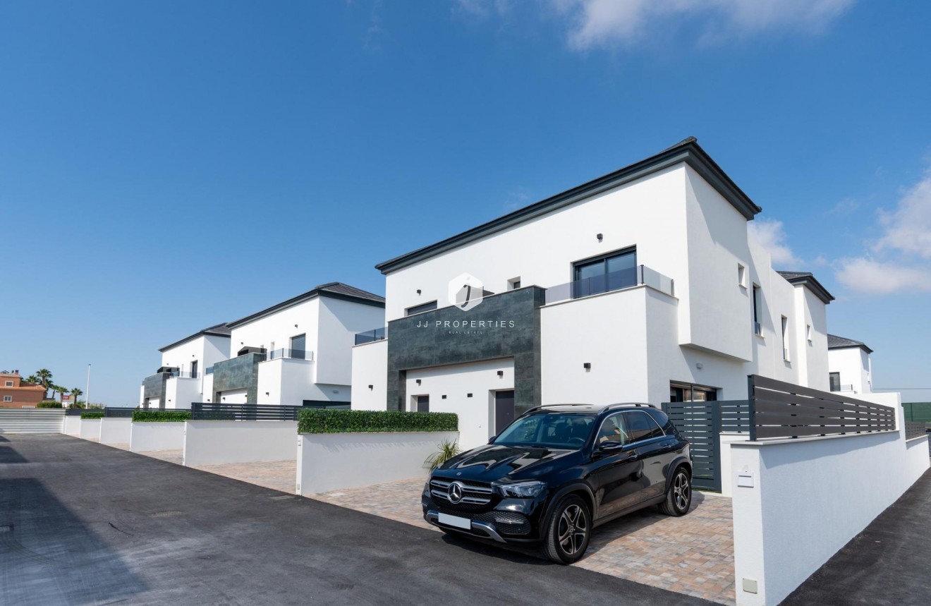 Neue Gebäude - Chalet -
Gran Alacant