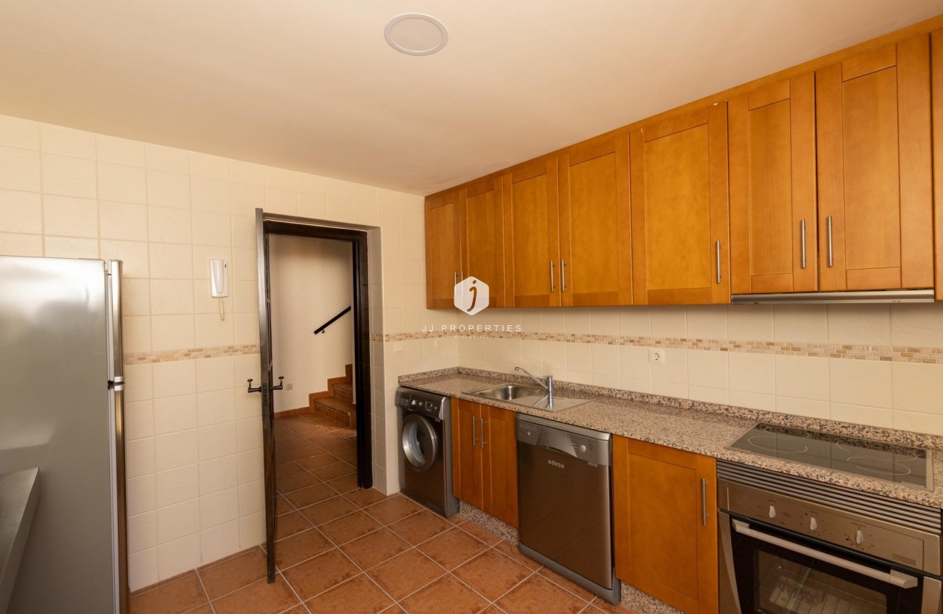 Nowy budynek - Szalet -
Fuente Álamo - Las Palas