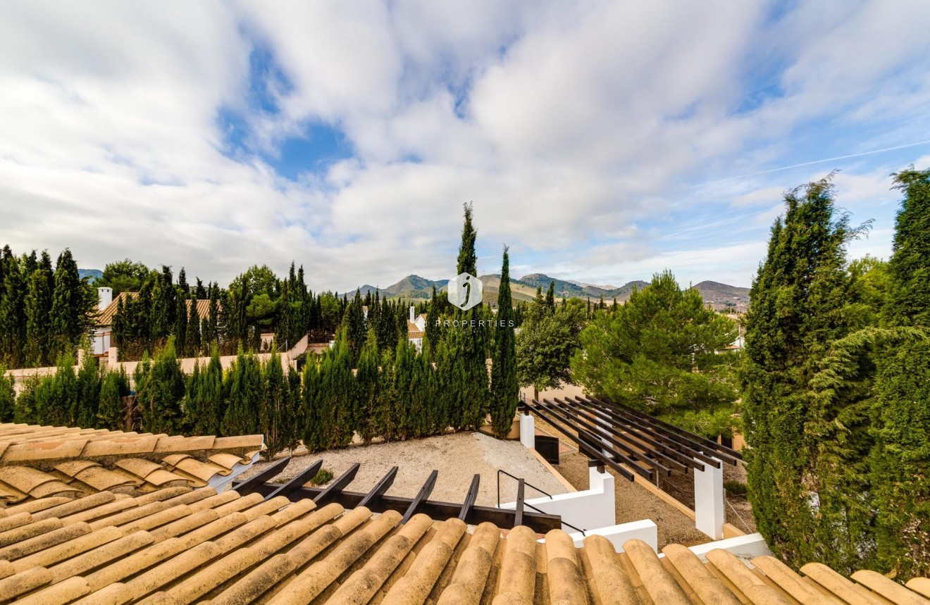 Nowy budynek - Szalet -
Fuente Álamo - Las Palas