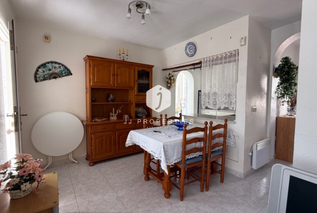 Tweedehands - duplex -
San Miguel de Salinas - Inland