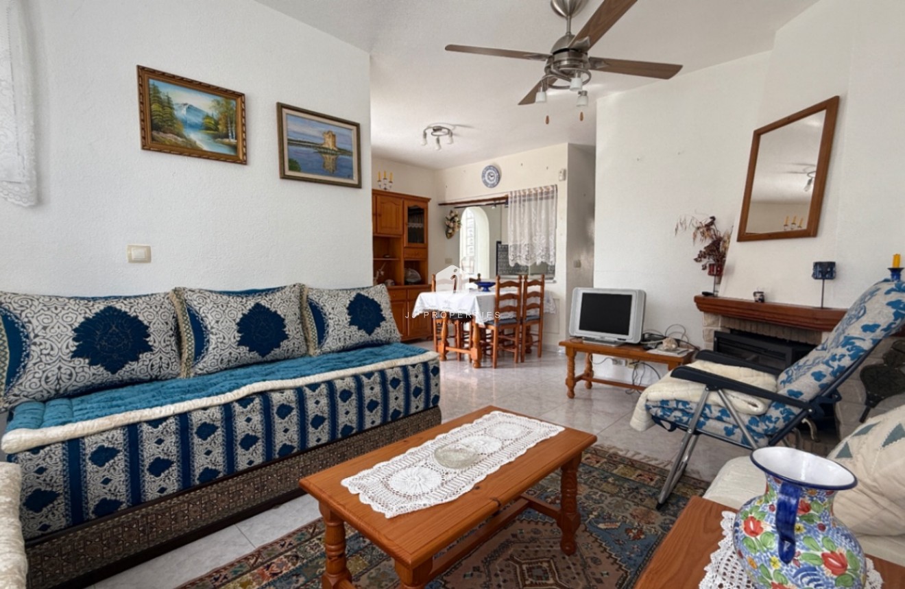 Tweedehands - duplex -
San Miguel de Salinas - Inland