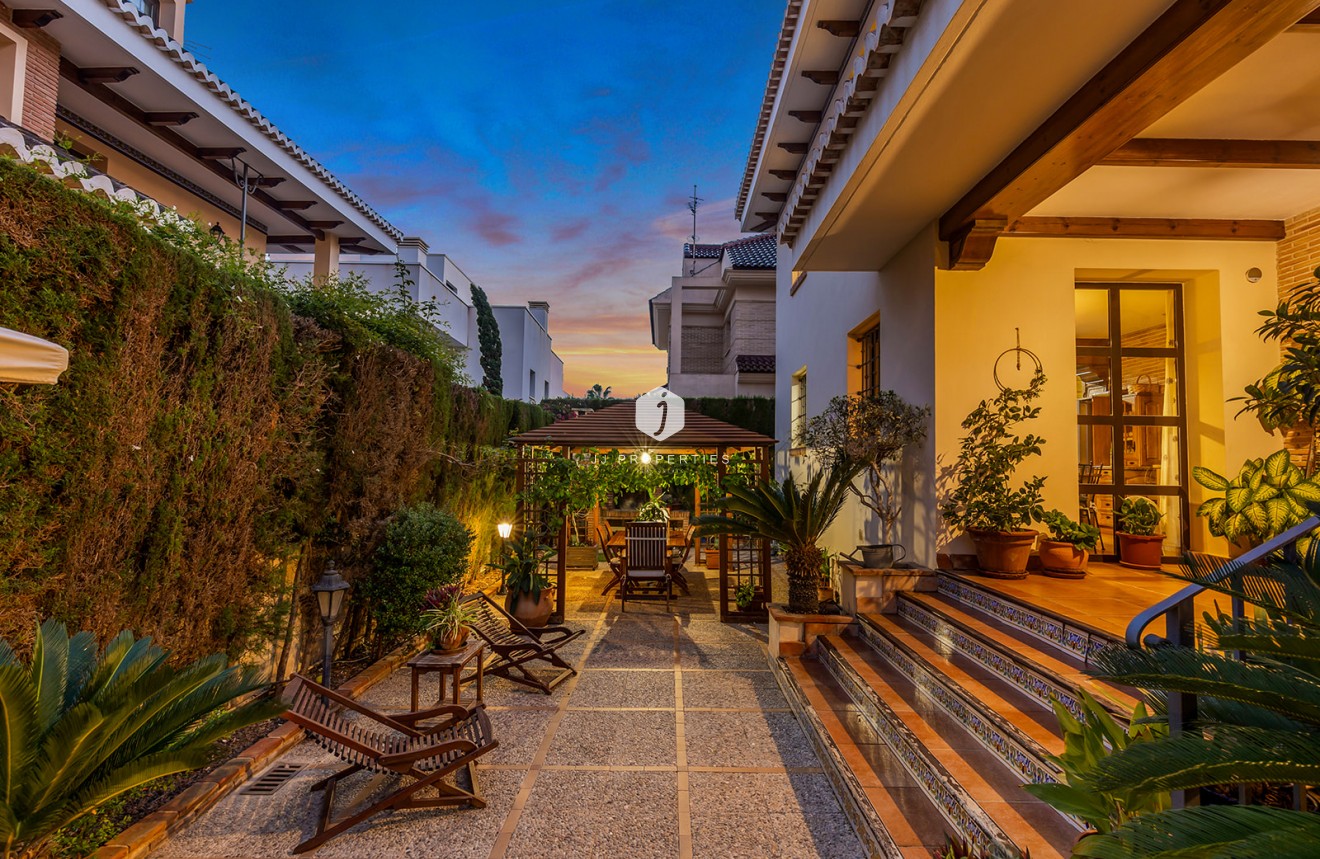 Tweedehands - Villa -
Torrevieja - Costa Blanca