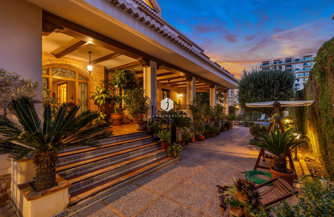 Tweedehands - Villa -
Torrevieja - Costa Blanca