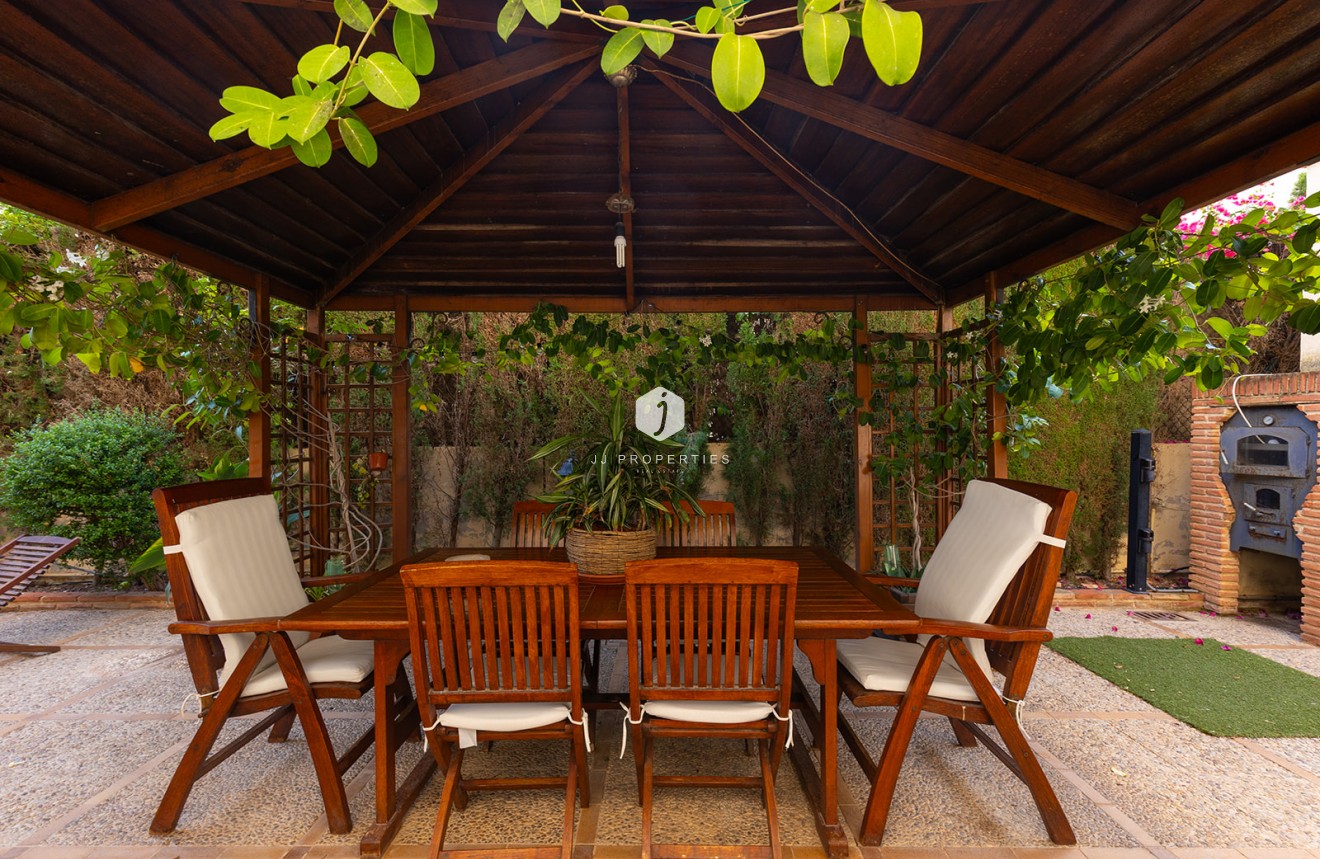 Tweedehands - Villa -
Torrevieja - Costa Blanca