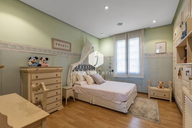 Tweedehands - Villa -
Torrevieja - Costa Blanca