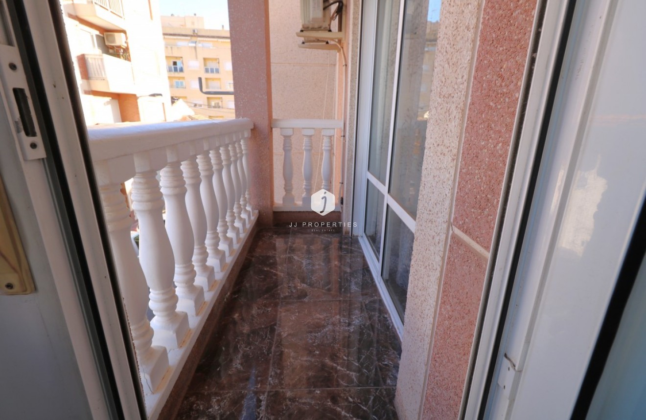 Tweedehands - Appartement / flat -
Torrevieja - Costa Blanca