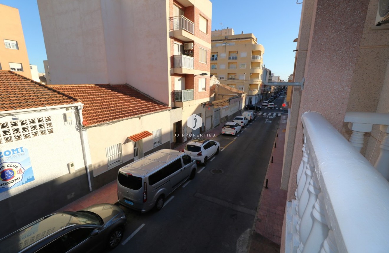Tweedehands - Appartement / flat -
Torrevieja - Costa Blanca