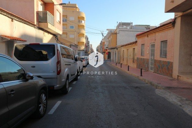 Tweedehands - Appartement / flat -
Torrevieja - Costa Blanca