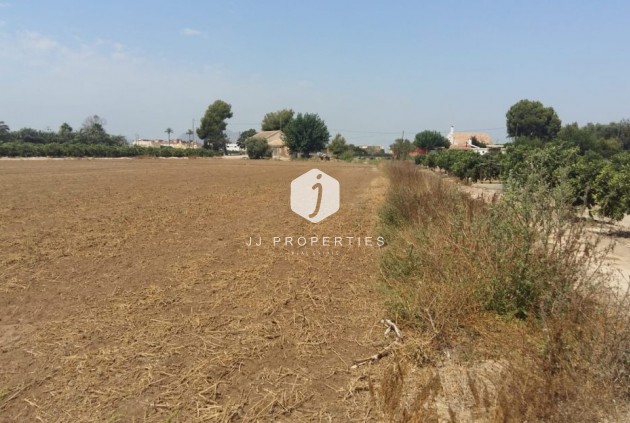 Tweedehands - Landelijk eigendom -
Daya Nueva - Costa Blanca