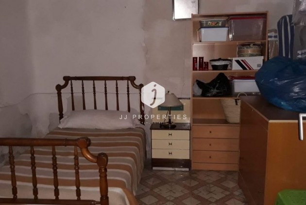 Tweedehands - Landelijk eigendom -
Daya Nueva - Costa Blanca