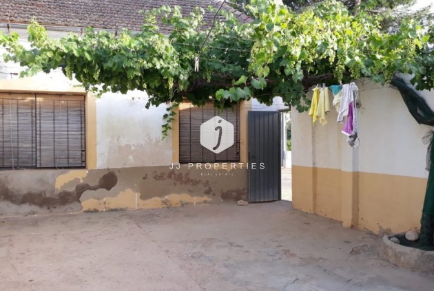 Tweedehands - Landelijk eigendom -
Daya Nueva - Costa Blanca