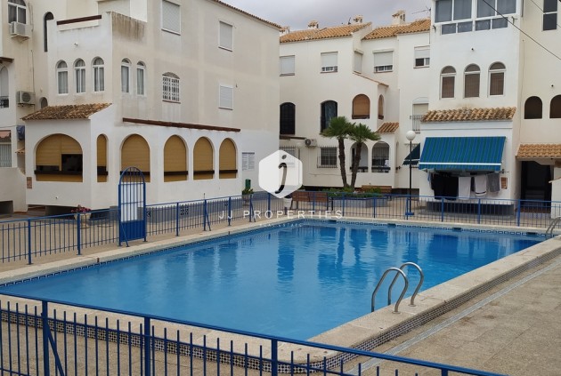 Aus zweiter Hand - Wohnung -
Torrevieja - LOS NAUFRAGOS PLAYA