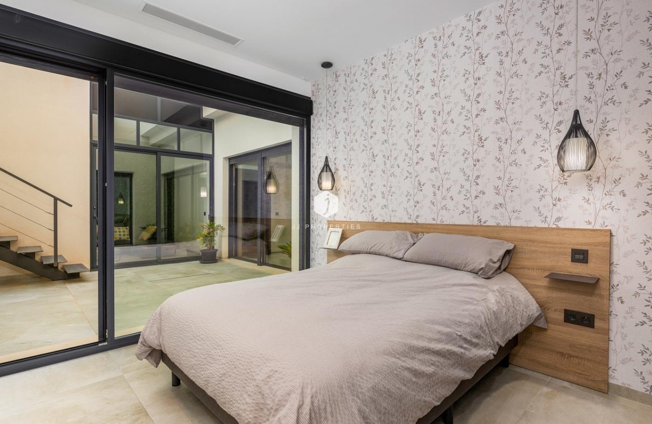 Tweedehands - Villa -
Ciudad Quesada - Costa Blanca