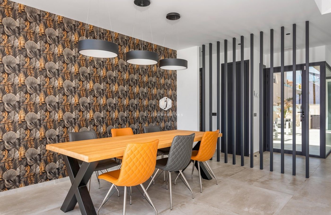 Tweedehands - Villa -
Ciudad Quesada - Costa Blanca