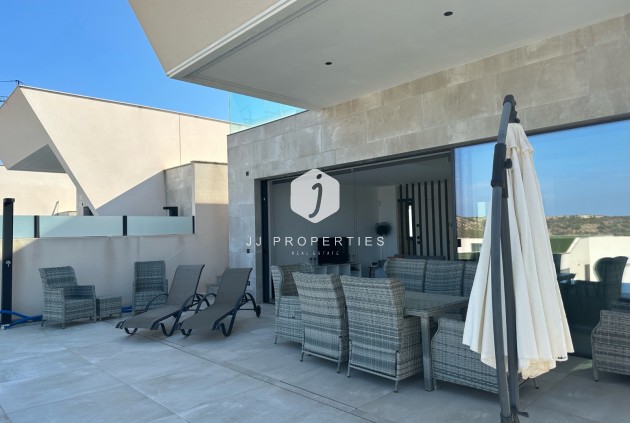 Tweedehands - Villa -
Ciudad Quesada - Costa Blanca