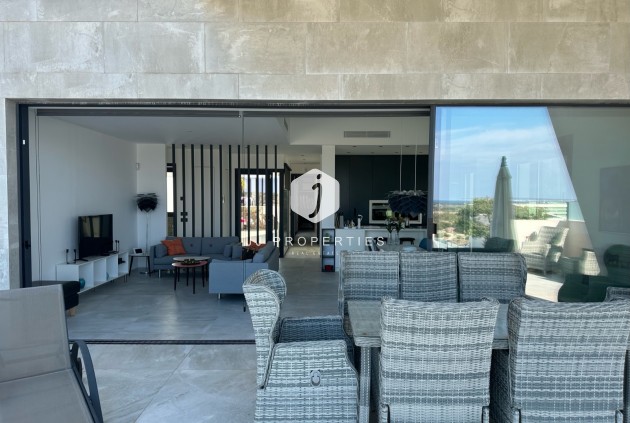 Tweedehands - Villa -
Ciudad Quesada - Costa Blanca