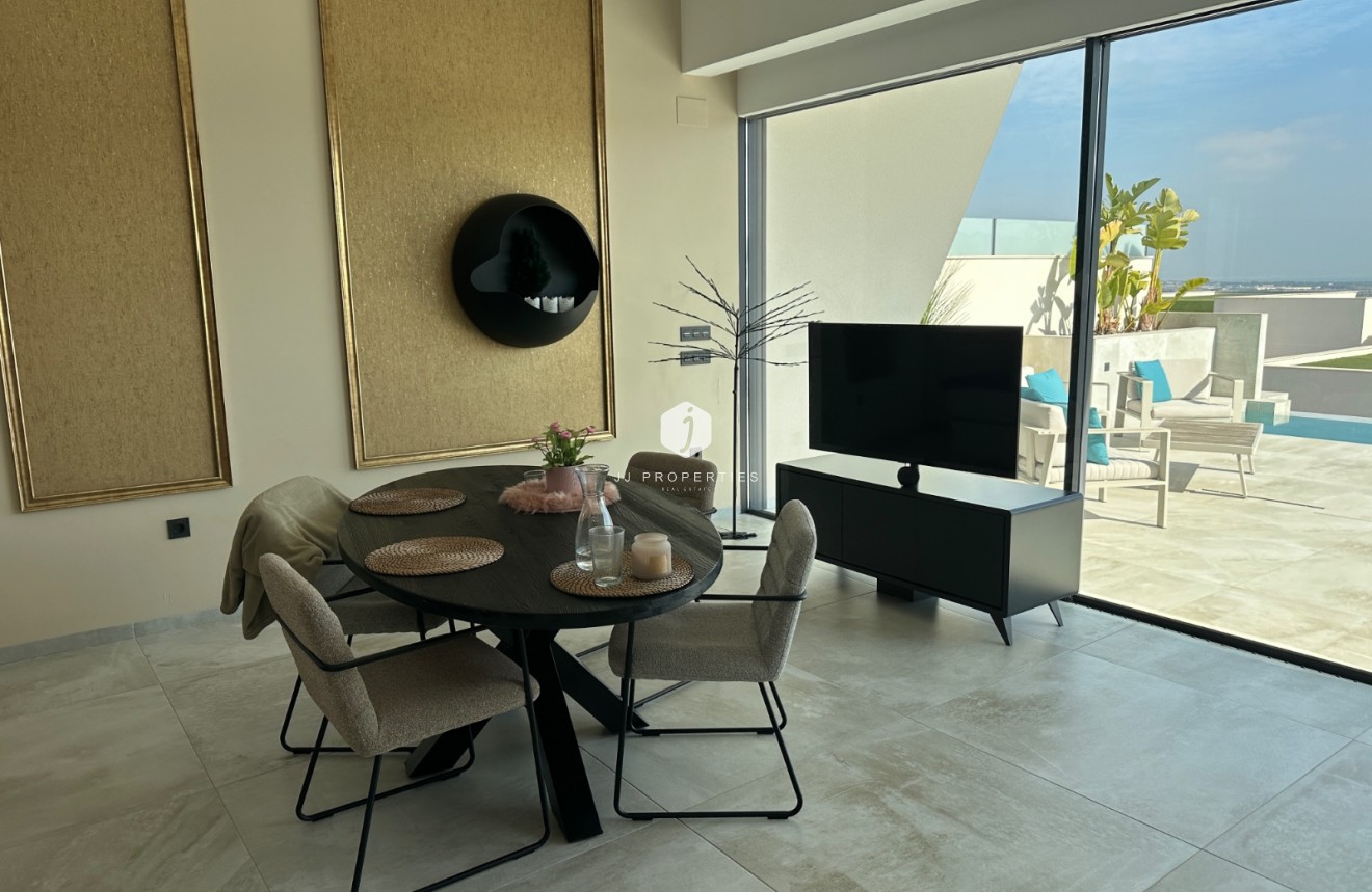 Tweedehands - Villa -
Ciudad Quesada - Costa Blanca