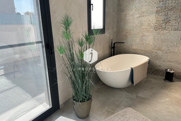 Tweedehands - Villa -
Ciudad Quesada - Costa Blanca