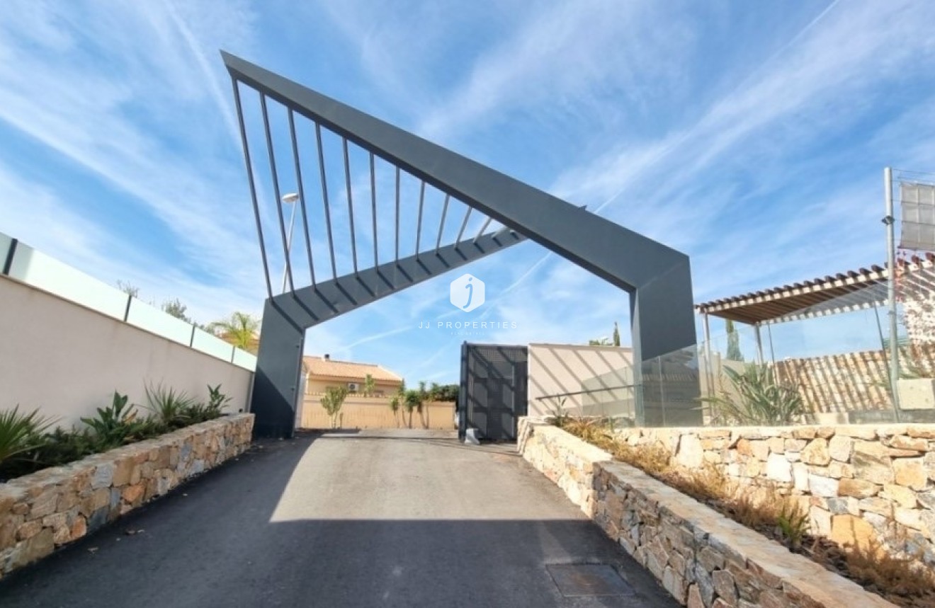 Tweedehands - Villa -
Ciudad Quesada - Costa Blanca