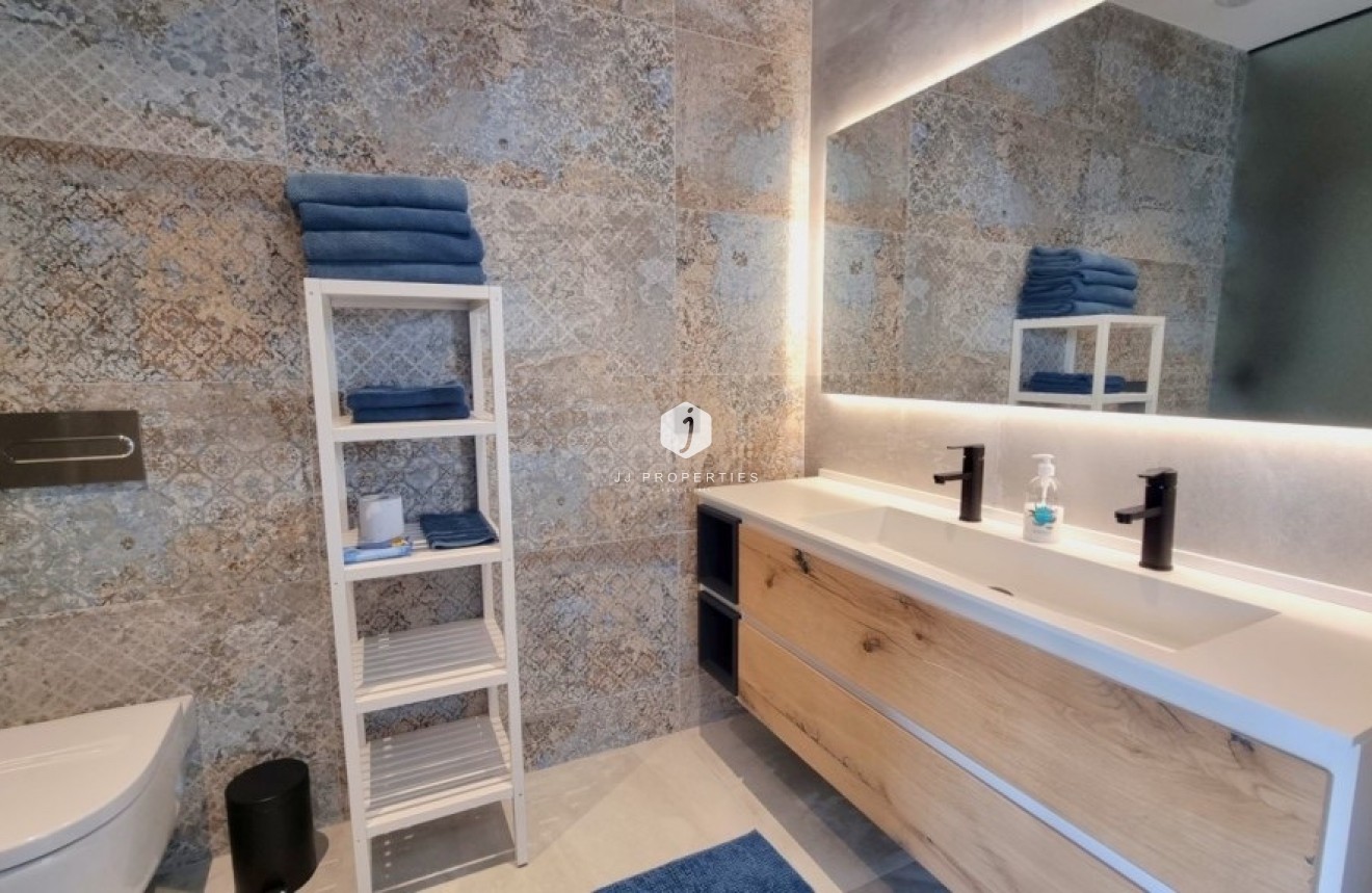 Tweedehands - Villa -
Ciudad Quesada - Costa Blanca