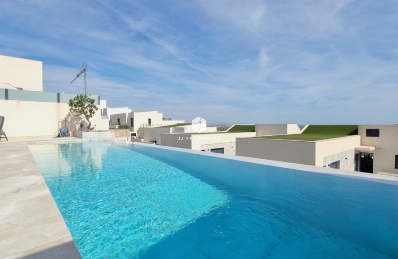 Tweedehands - Villa -
Ciudad Quesada - Costa Blanca