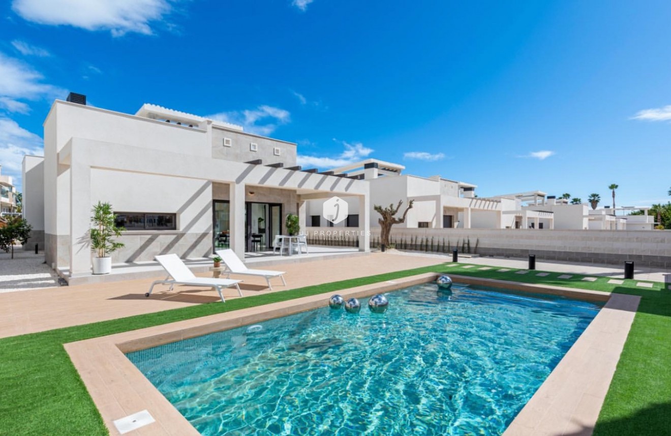 Tweedehands - Villa -
Ciudad Quesada - Costa Blanca