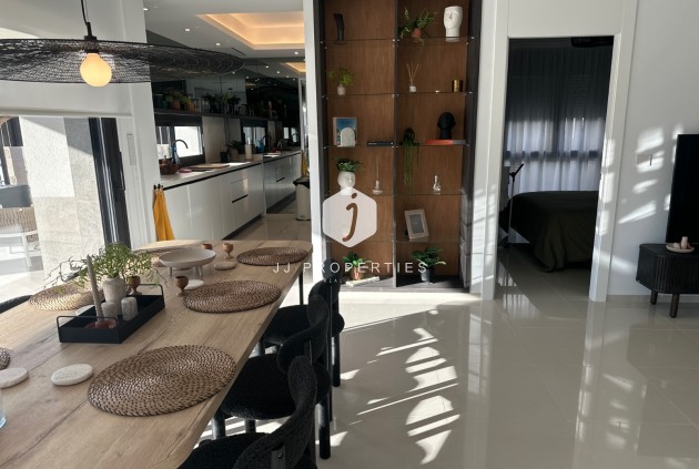 Tweedehands - Villa -
Ciudad Quesada - Costa Blanca