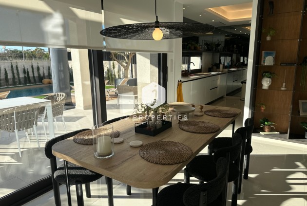 Tweedehands - Villa -
Ciudad Quesada - Costa Blanca