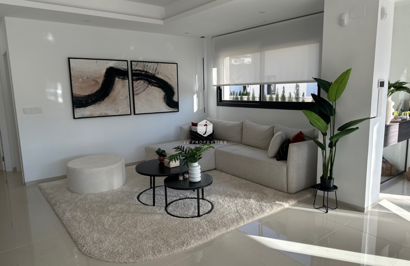 Tweedehands - Villa -
Ciudad Quesada - Costa Blanca