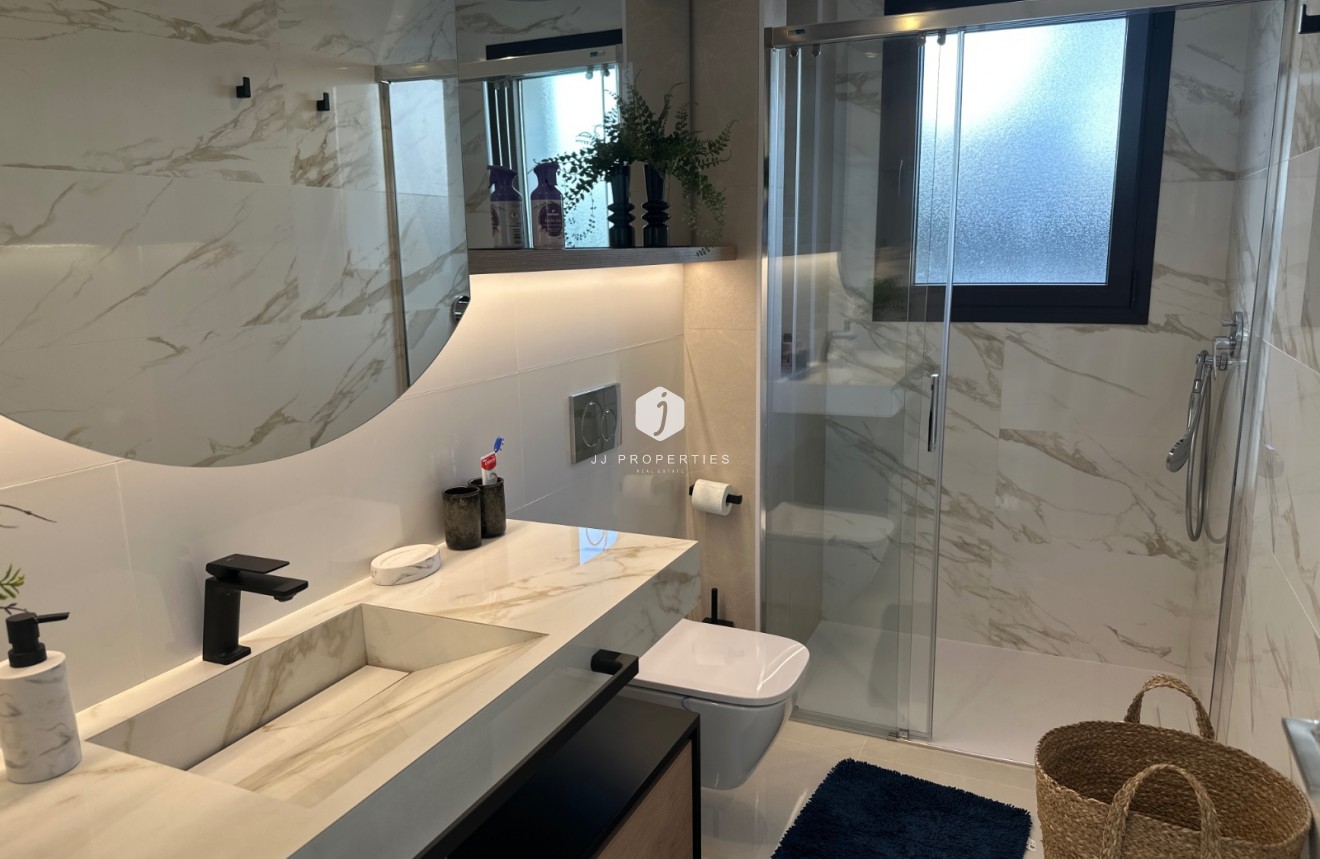 Tweedehands - Villa -
Ciudad Quesada - Costa Blanca