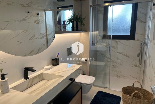 Tweedehands - Villa -
Ciudad Quesada - Costa Blanca