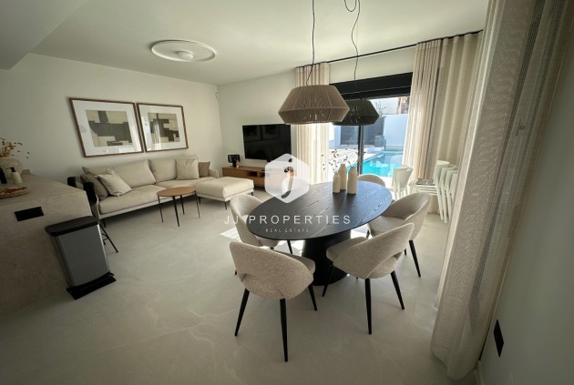 Tweedehands - Villa -
Ciudad Quesada - Costa Blanca