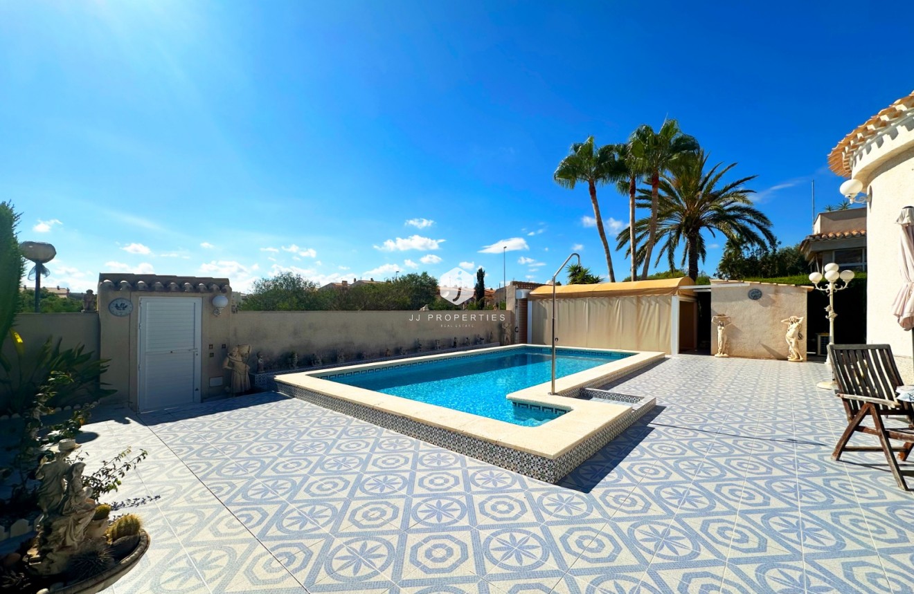 Tweedehands - Villa -
Orihuela Costa - Costa Blanca