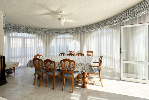 Tweedehands - Villa -
Orihuela Costa - Costa Blanca