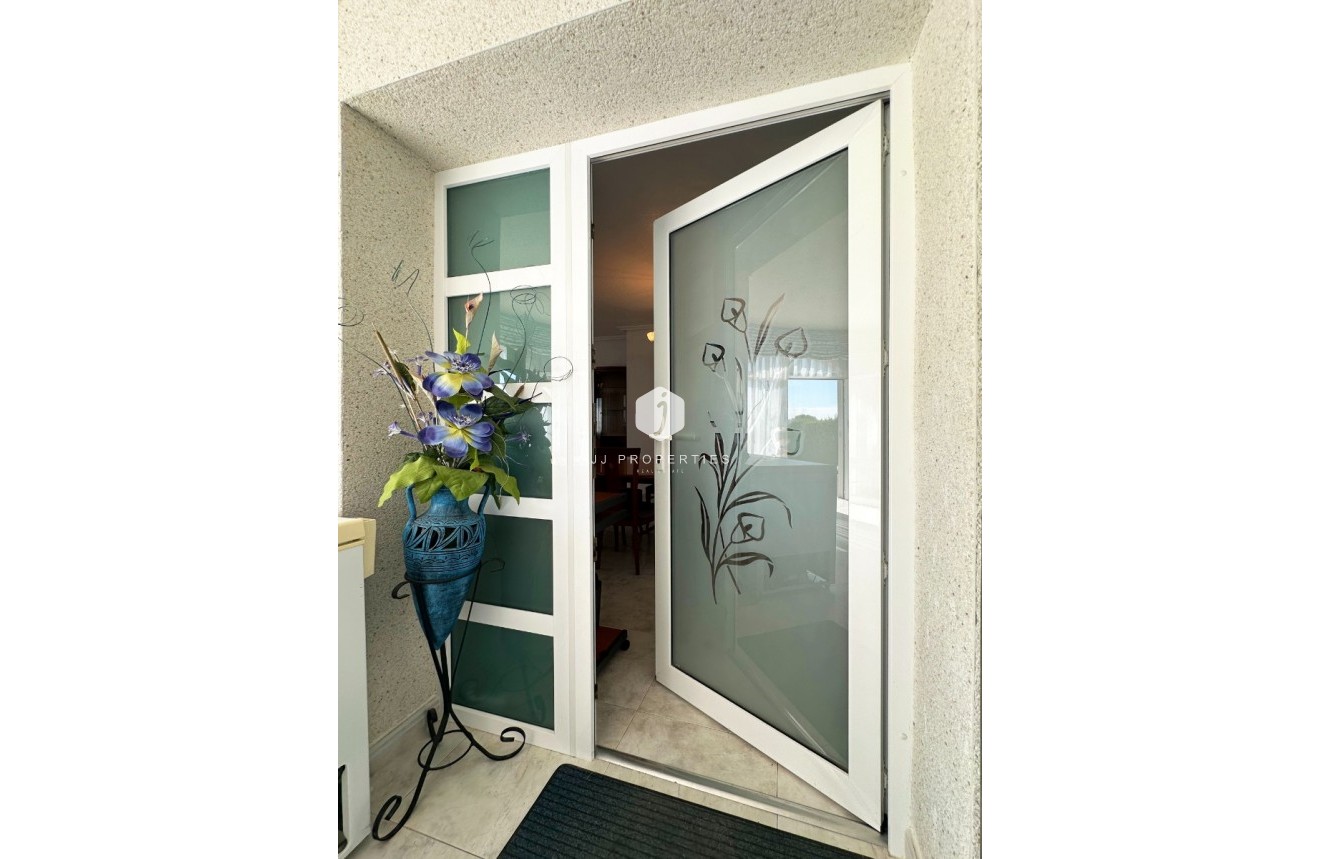 Tweedehands - Villa -
Orihuela Costa - Costa Blanca