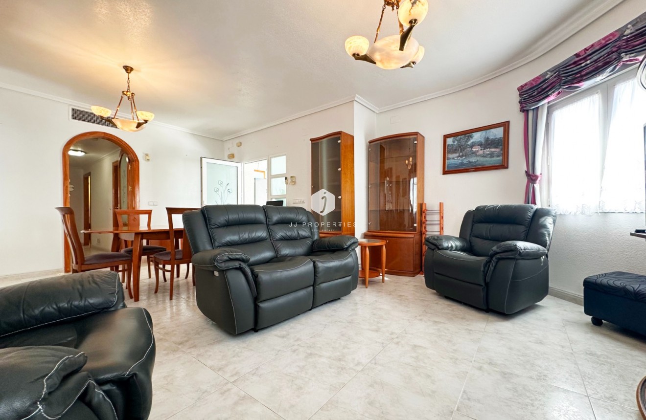 Tweedehands - Villa -
Orihuela Costa - Costa Blanca