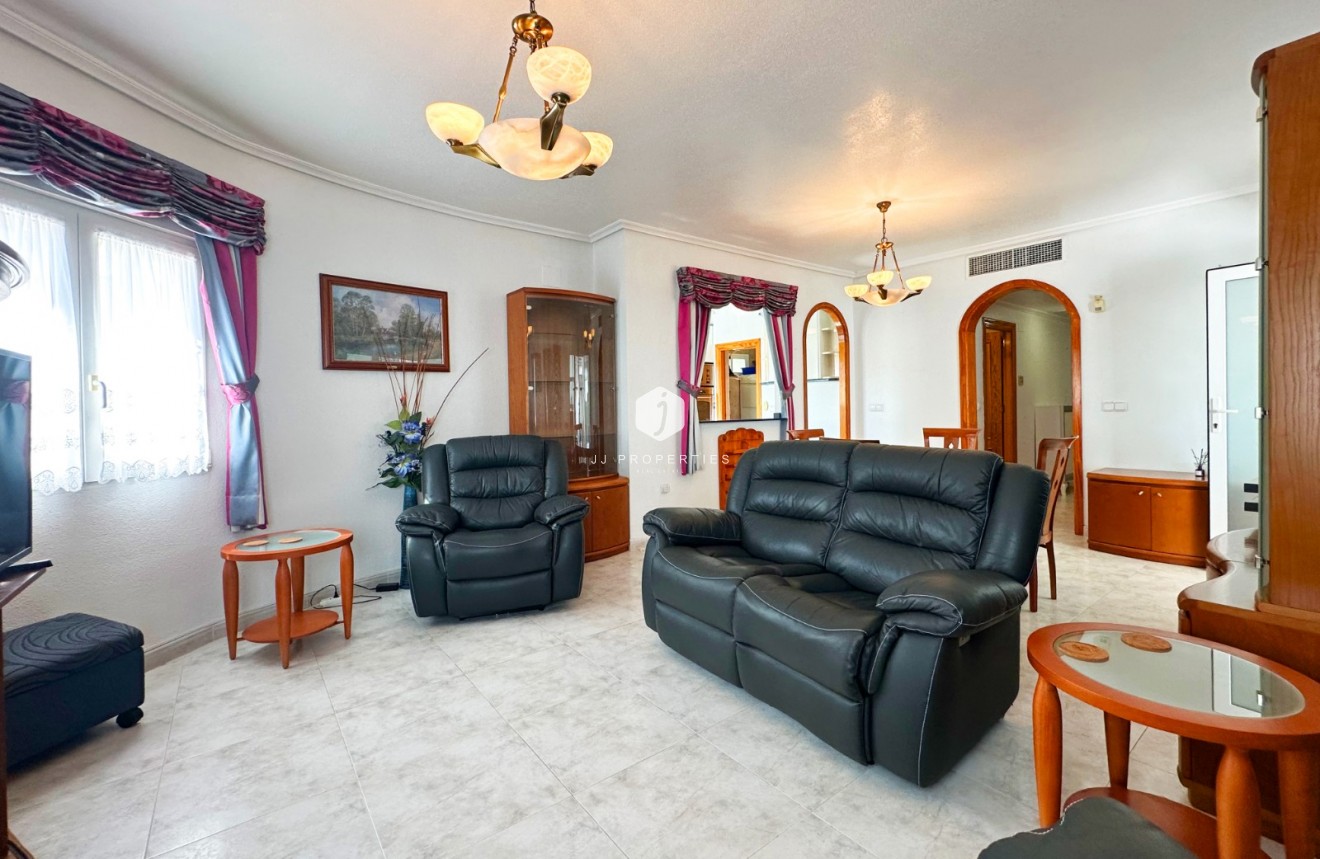 Tweedehands - Villa -
Orihuela Costa - Costa Blanca