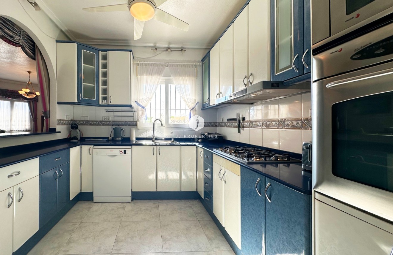 Tweedehands - Villa -
Orihuela Costa - Costa Blanca