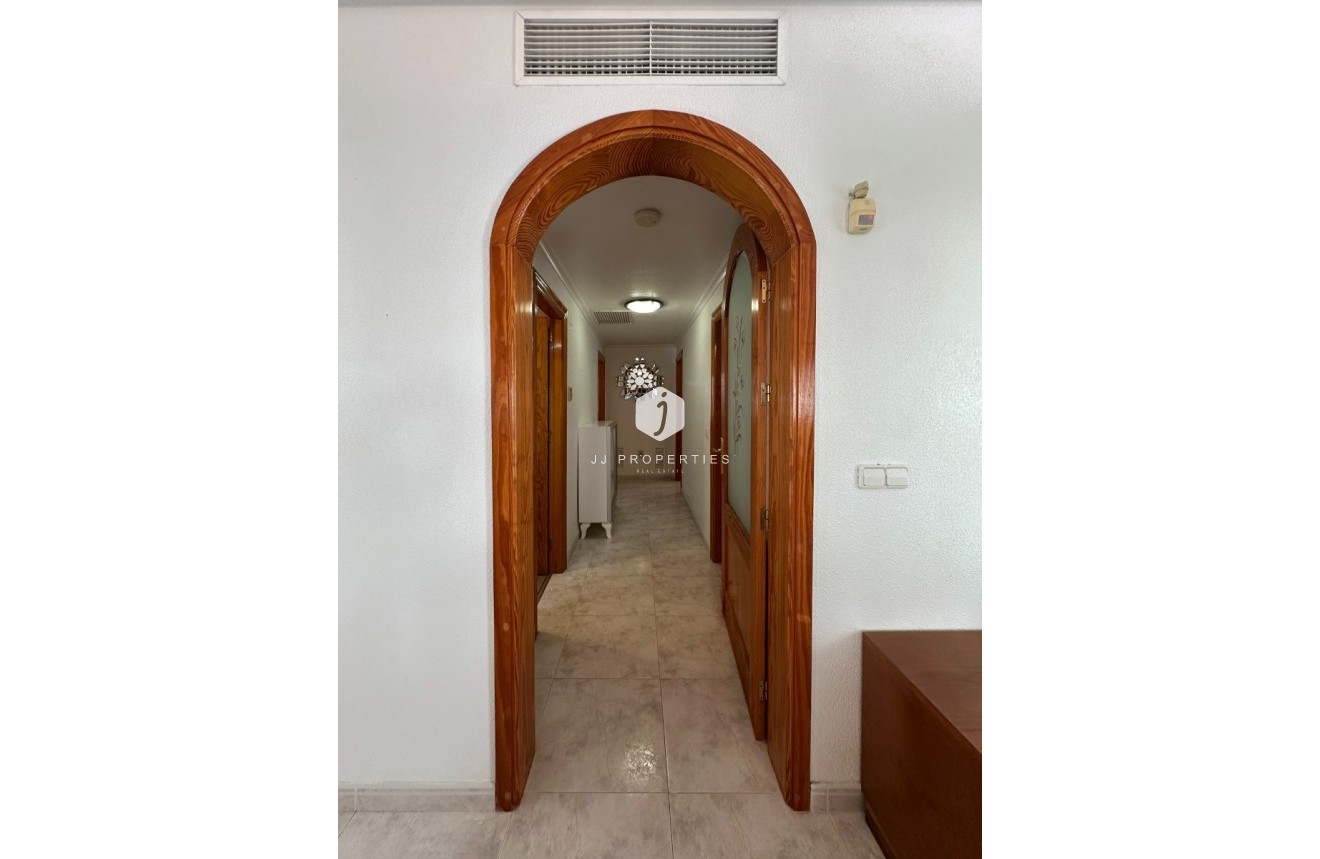 Tweedehands - Villa -
Orihuela Costa - Costa Blanca