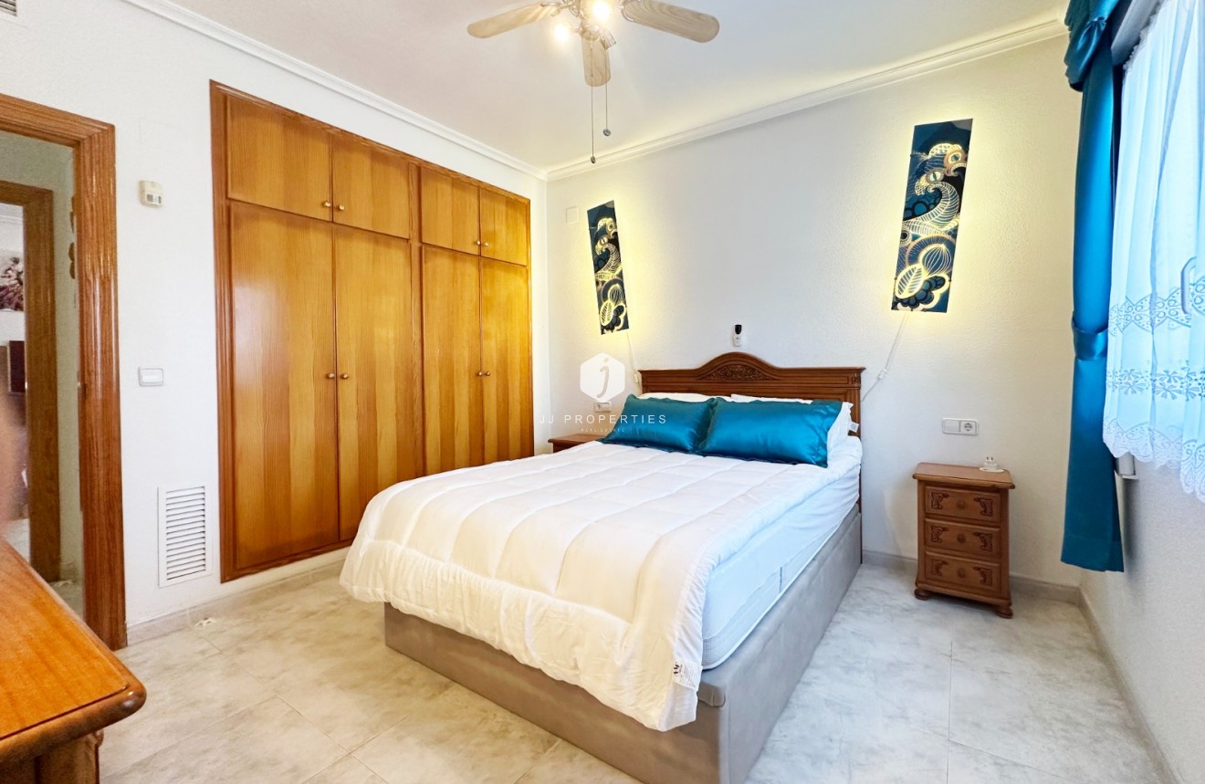 Tweedehands - Villa -
Orihuela Costa - Costa Blanca