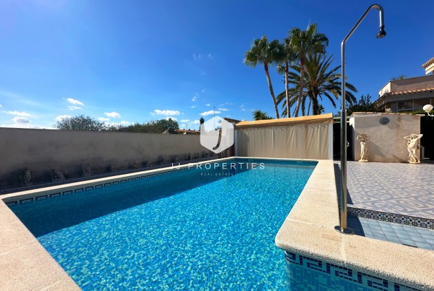 Tweedehands - Villa -
Orihuela Costa - Costa Blanca