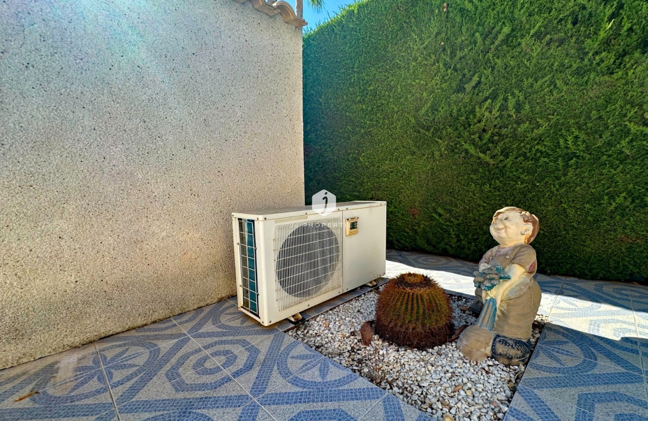 Tweedehands - Villa -
Orihuela Costa - Costa Blanca