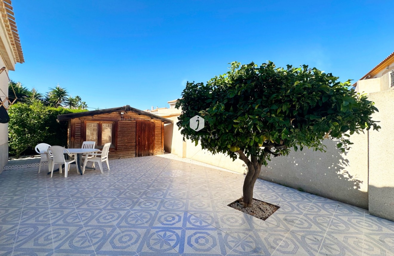 Tweedehands - Villa -
Orihuela Costa - Costa Blanca