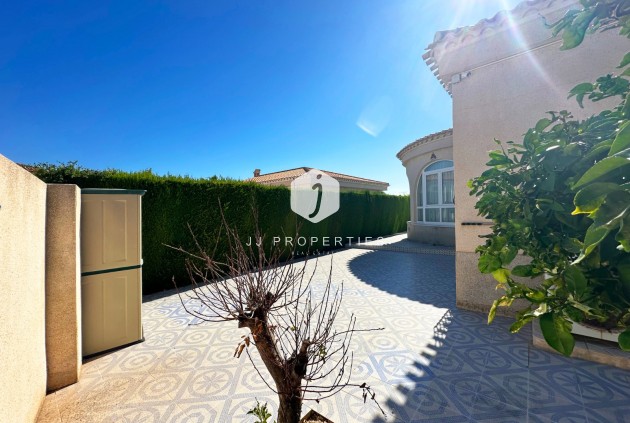 Tweedehands - Villa -
Orihuela Costa - Costa Blanca