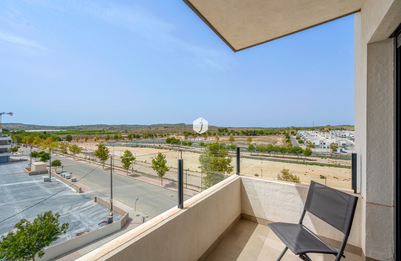 Tweedehands - Appartement / flat -
San Miguel de Salinas - Inland