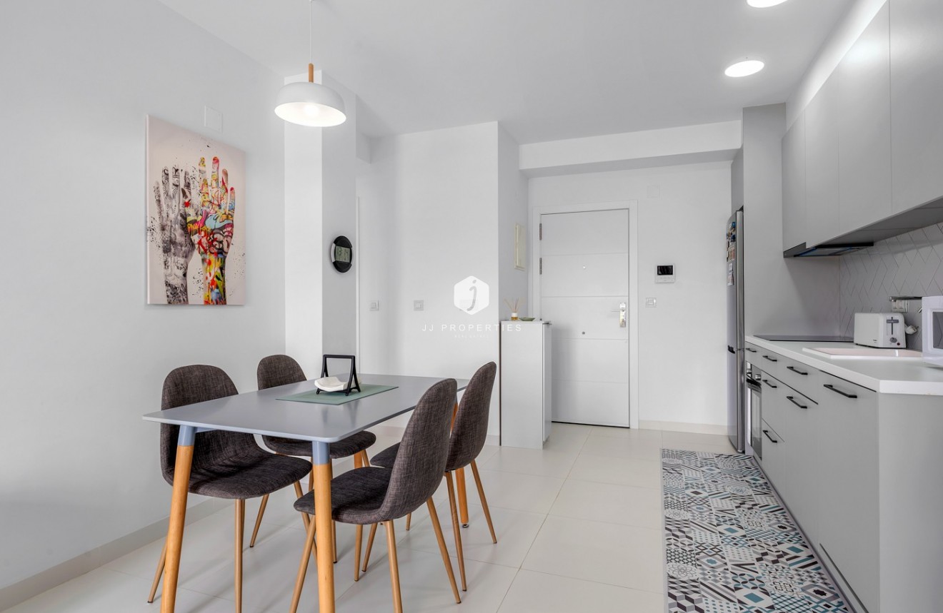 Tweedehands - Appartement / flat -
San Miguel de Salinas - Inland