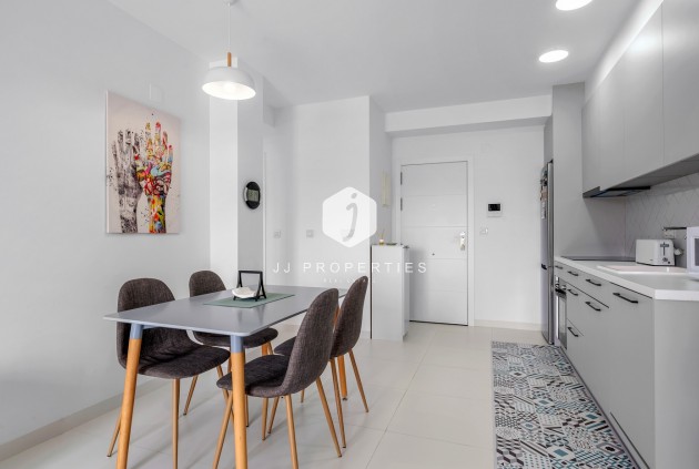 Tweedehands - Appartement / flat -
San Miguel de Salinas - Inland